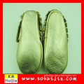 Gold PU skid proof reasonable price Shenzhen sport PU baby shoe accept OEM